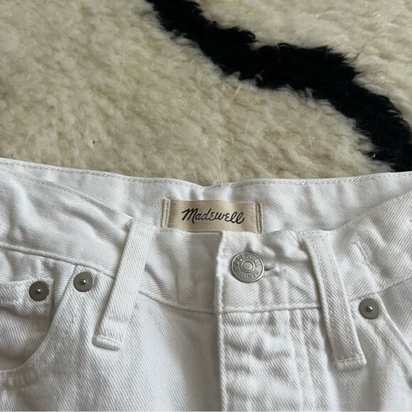 Madewell Relaxed Denim Shorts in Tile White - Picture 7 of 10